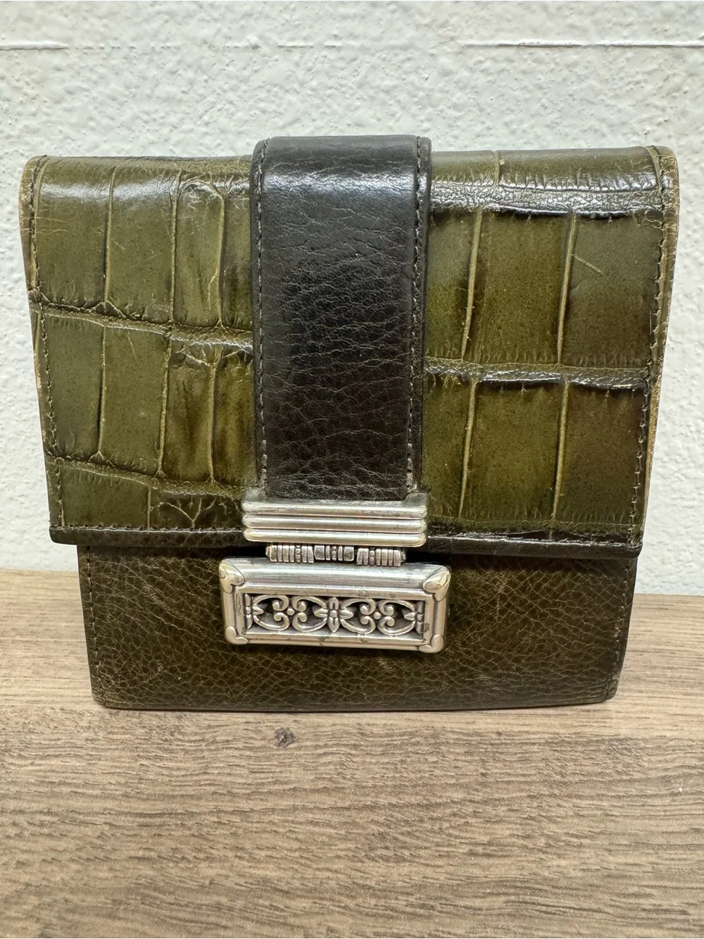 Vintage Brighton Olive Green Croc-Embossed Wallet with Silver Accent